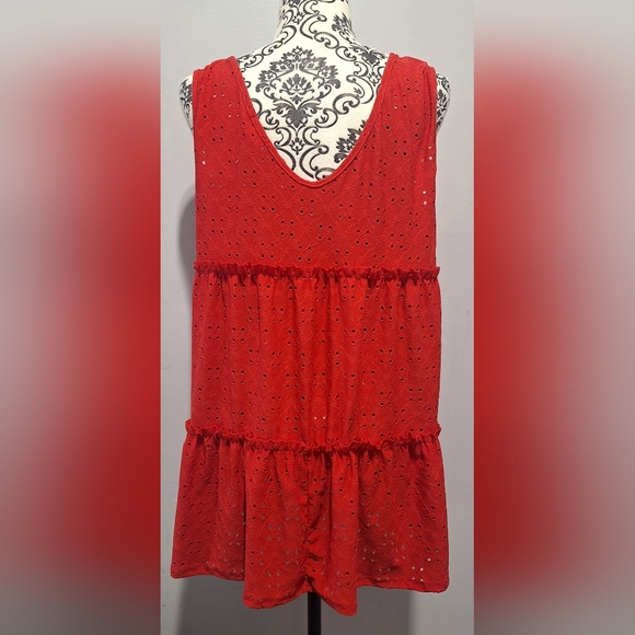 Bibi XL Red Eyelet Top - Picture 3 of 5